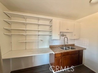 141 S Avenue 22 17
