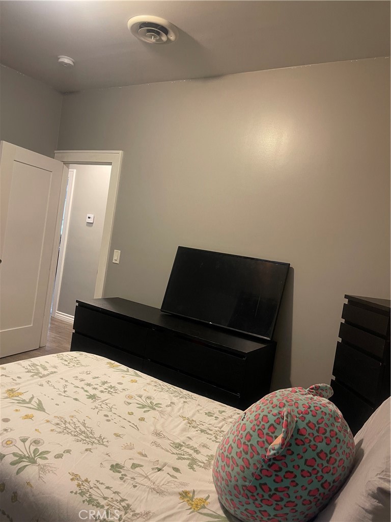 20 E Floral