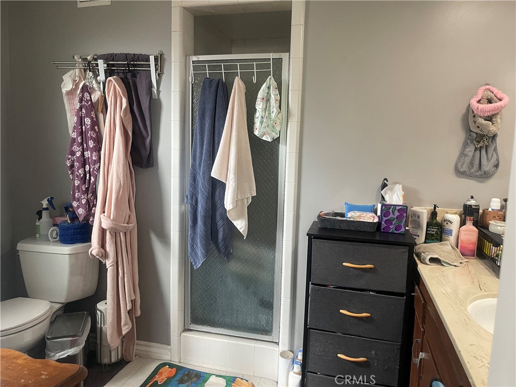 20 E Floral