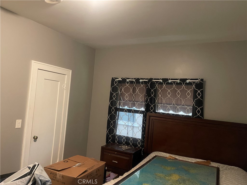 20 E Floral