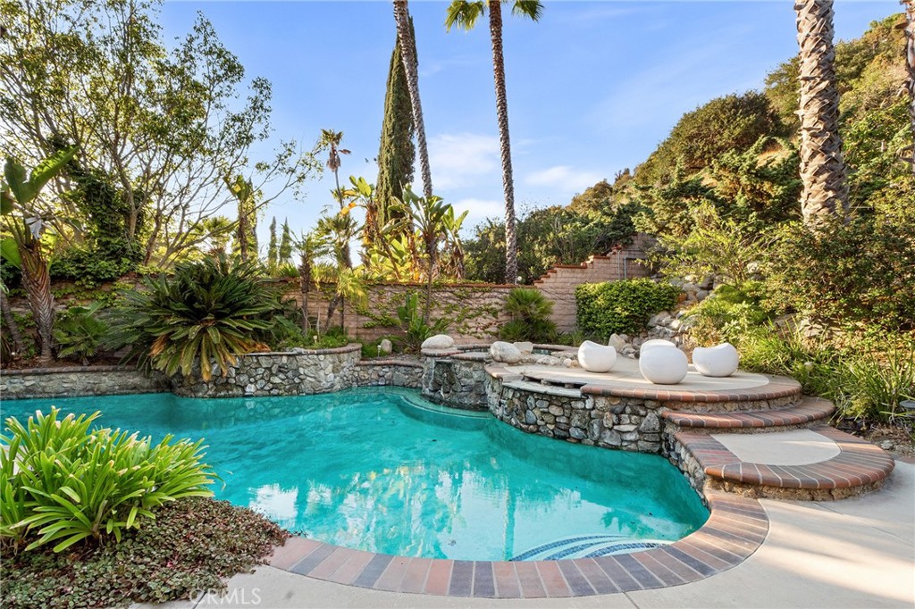7923 Electra Drive