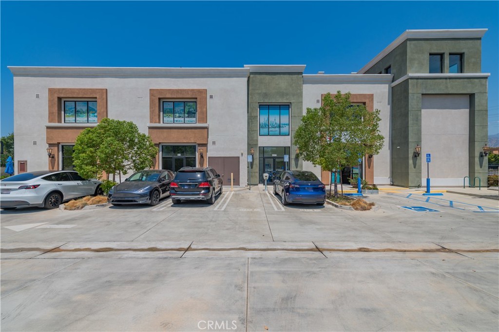 2956 E Colorado Boulevard