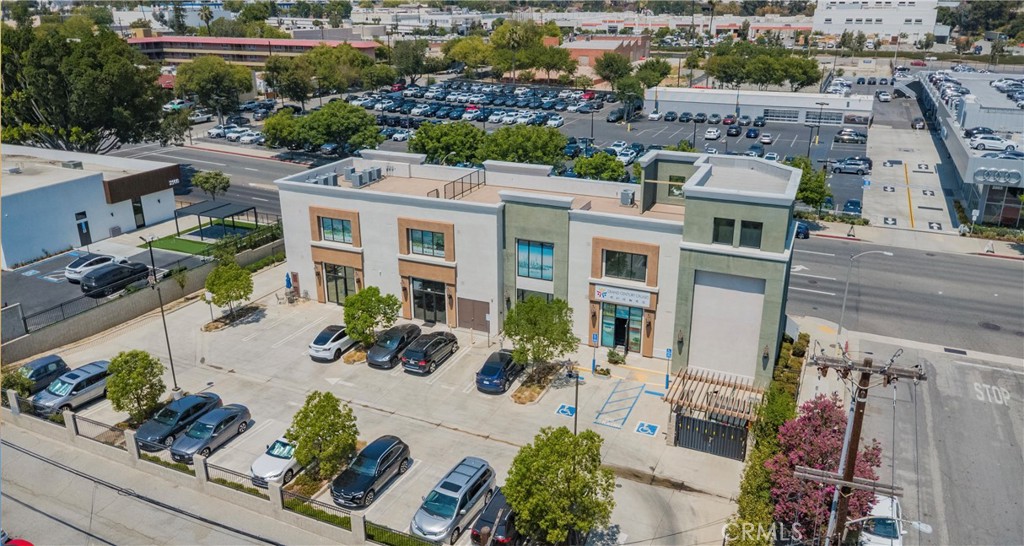 2956 E Colorado Boulevard