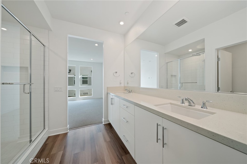 1407 w bushell Street