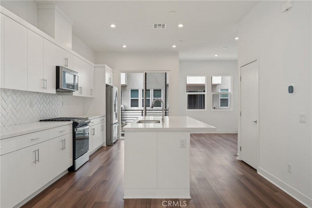 1407 w bushell Street