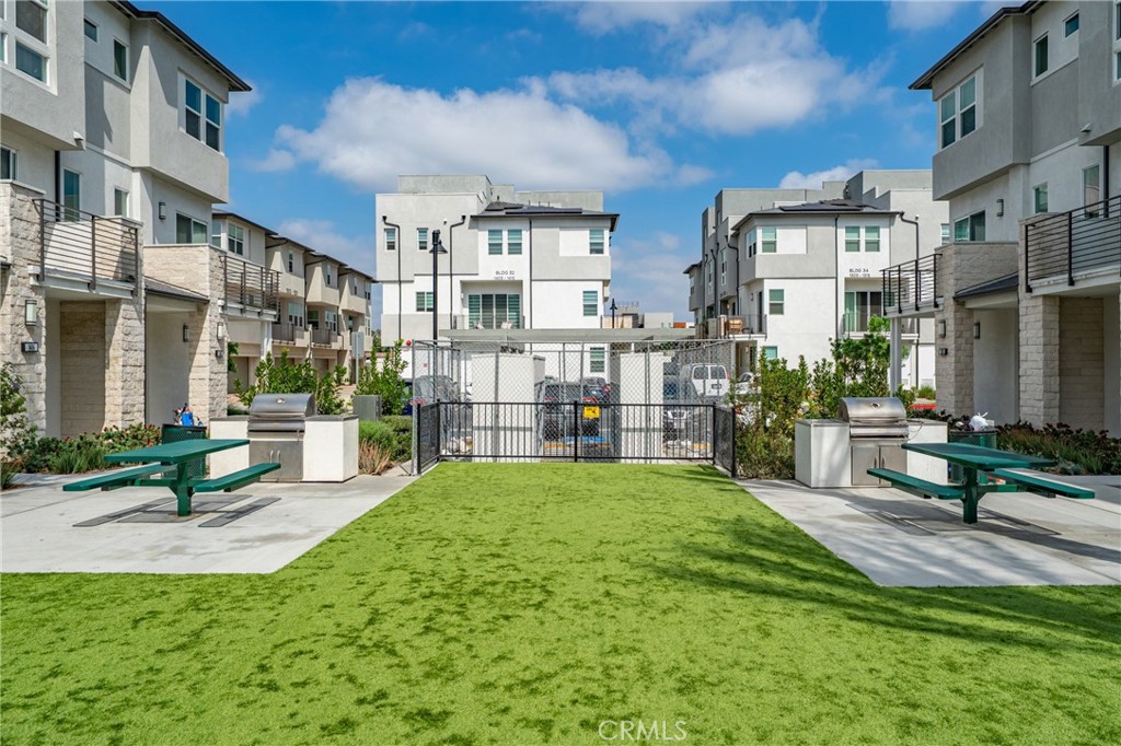 1407 w bushell Street