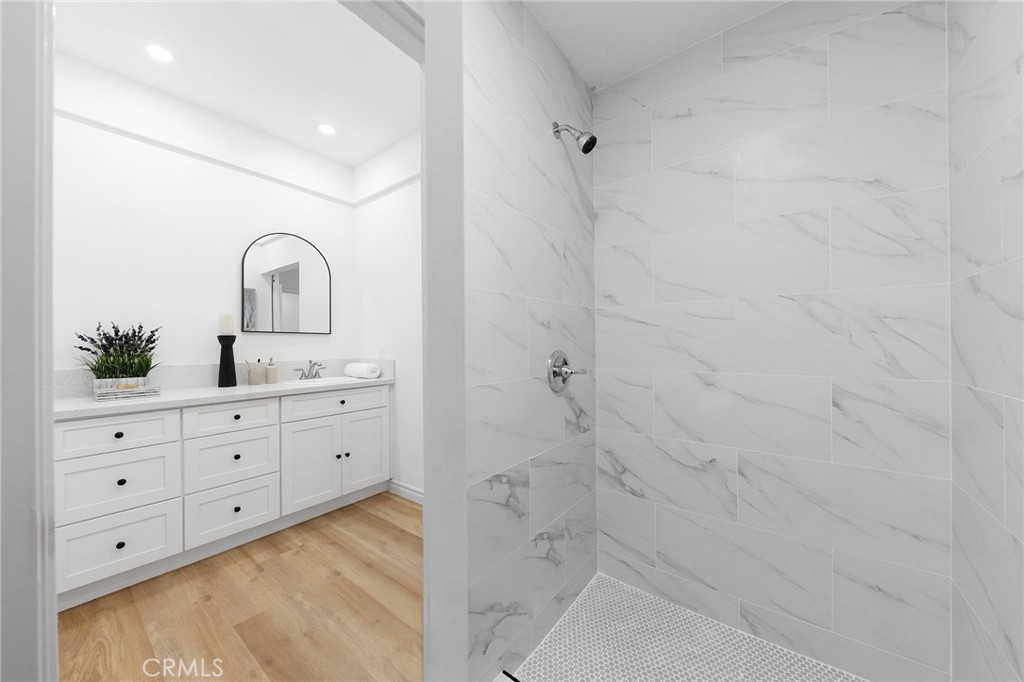 2122 Marblecrest