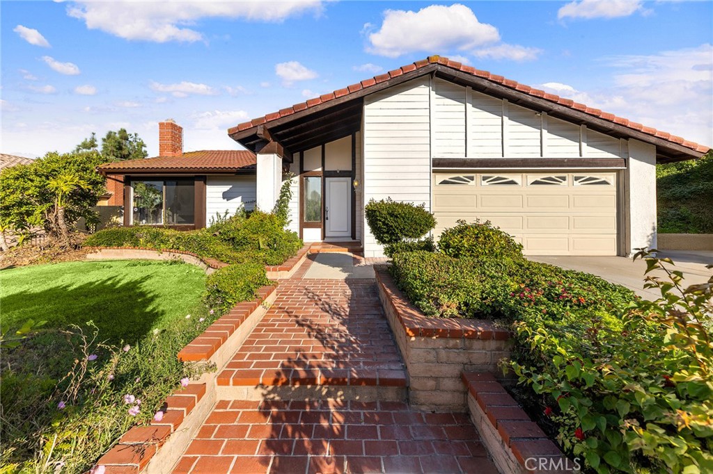 2122 Marblecrest
