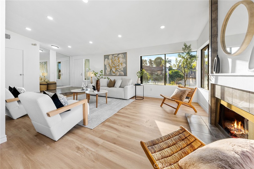 2122 Marblecrest