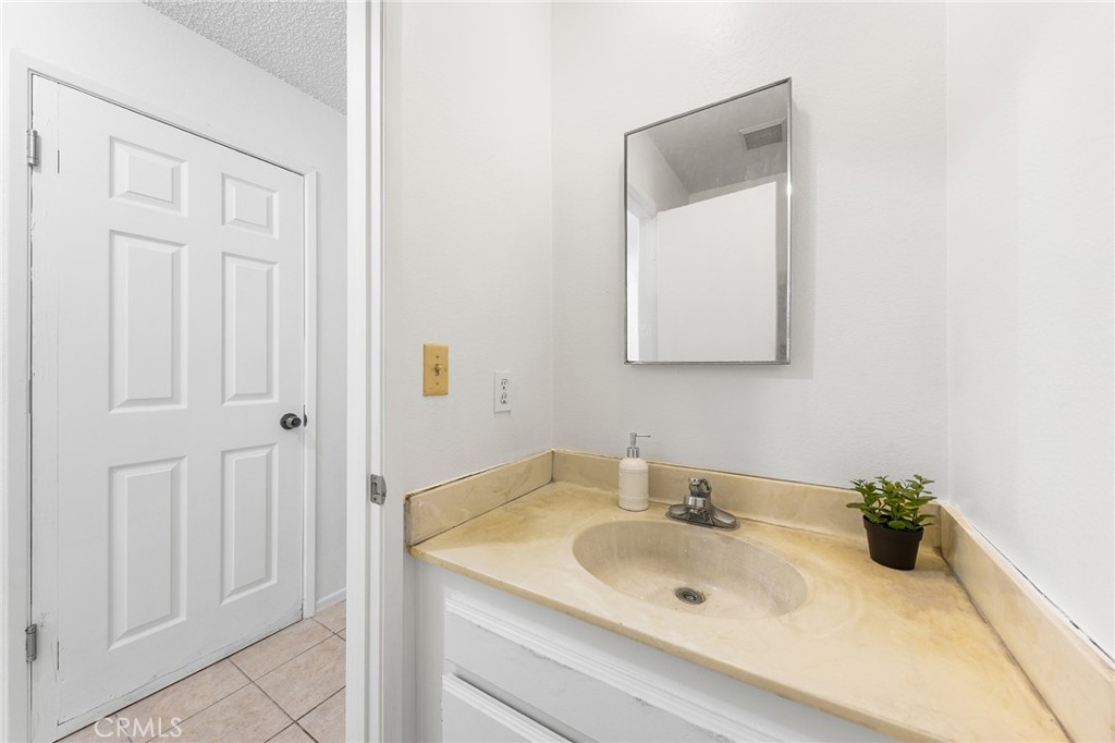 3708 Baldwin Avenue 6