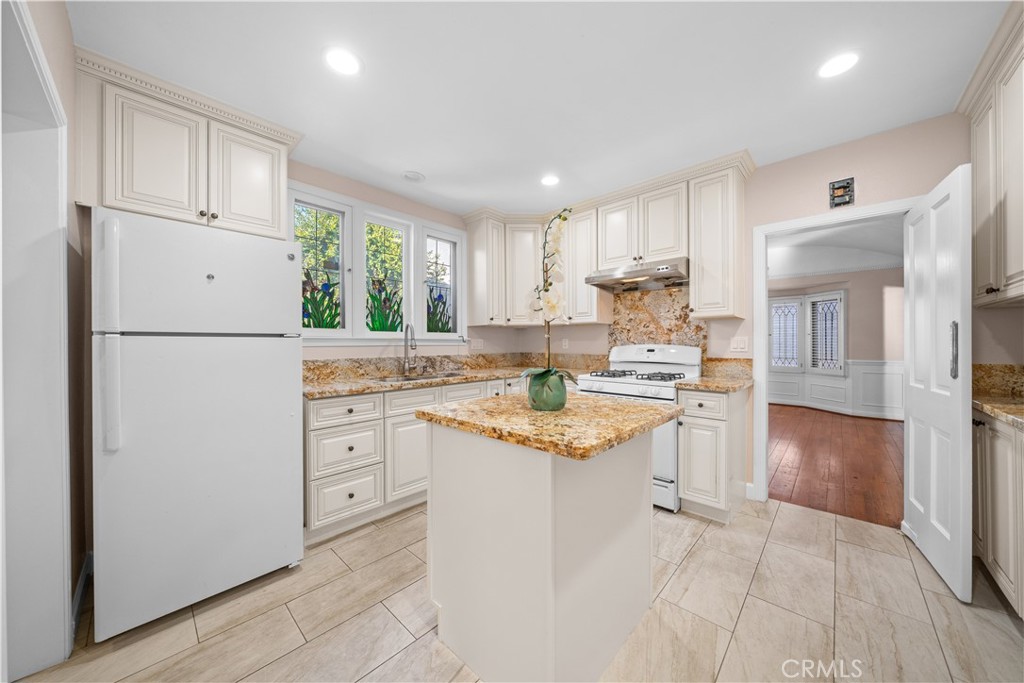 428 N Del Mar