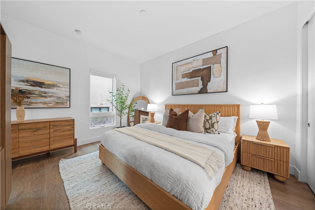 709 E Walnut Street 318