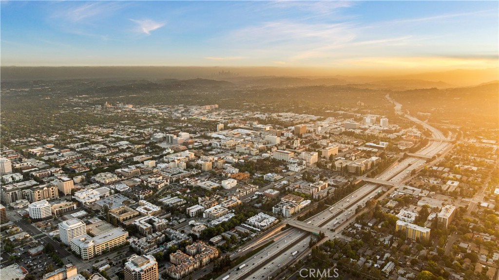 709 E Walnut Street 318