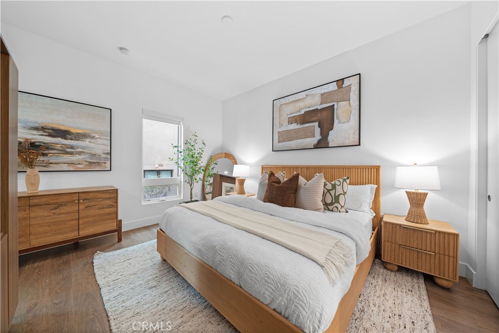 709 E Walnut Street 318