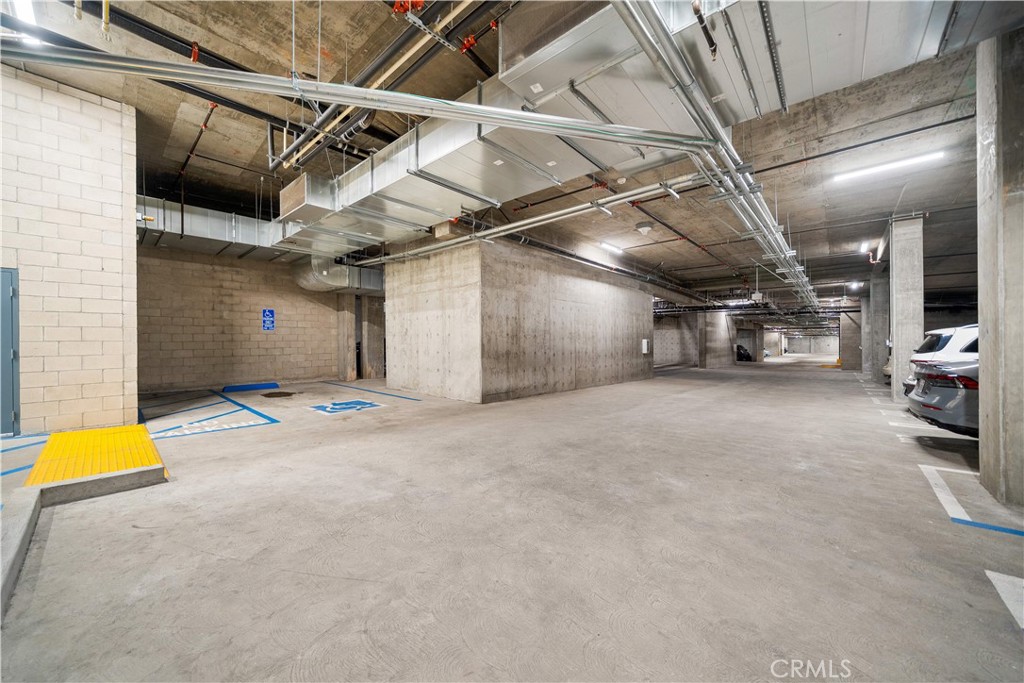 218 N El Molino Avenue 501
