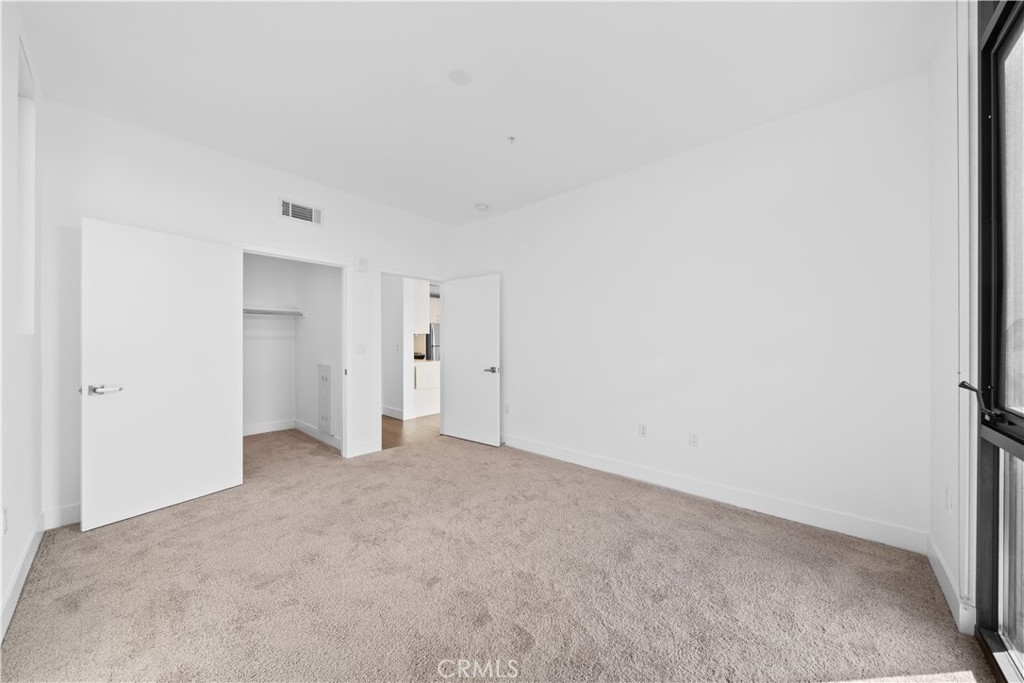 218 N El Molino Avenue 501