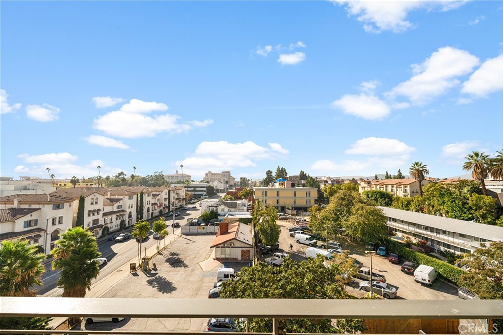 218 N El Molino Avenue 501