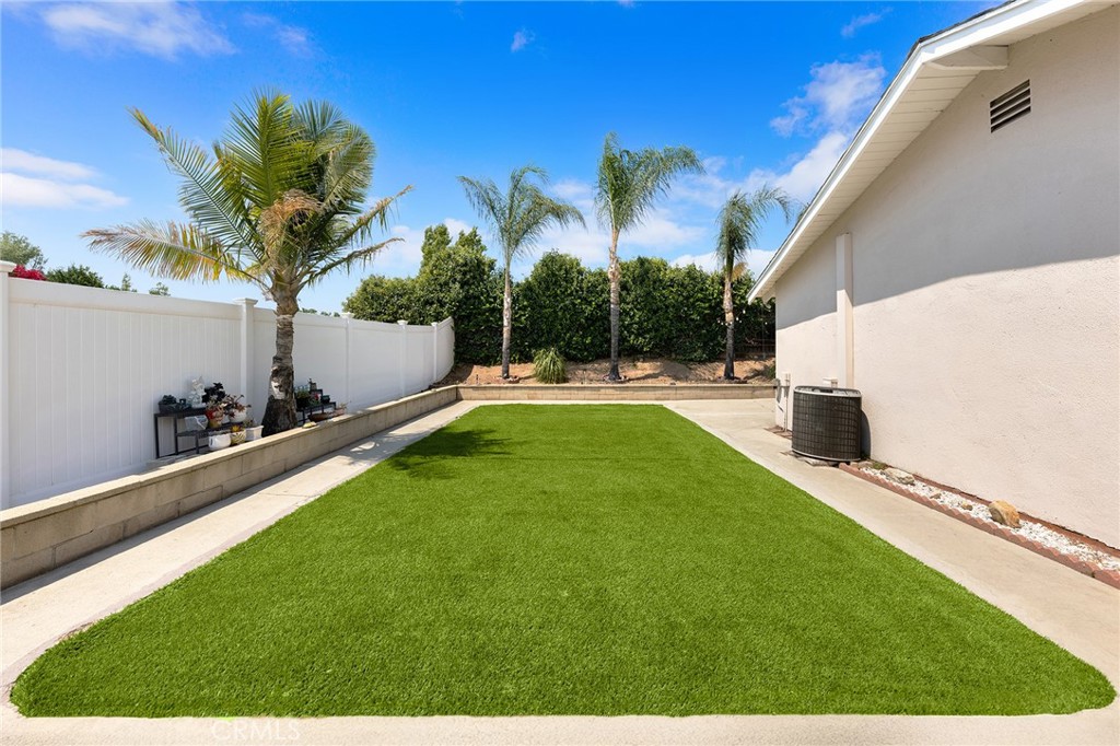 21127 E Cypress Street