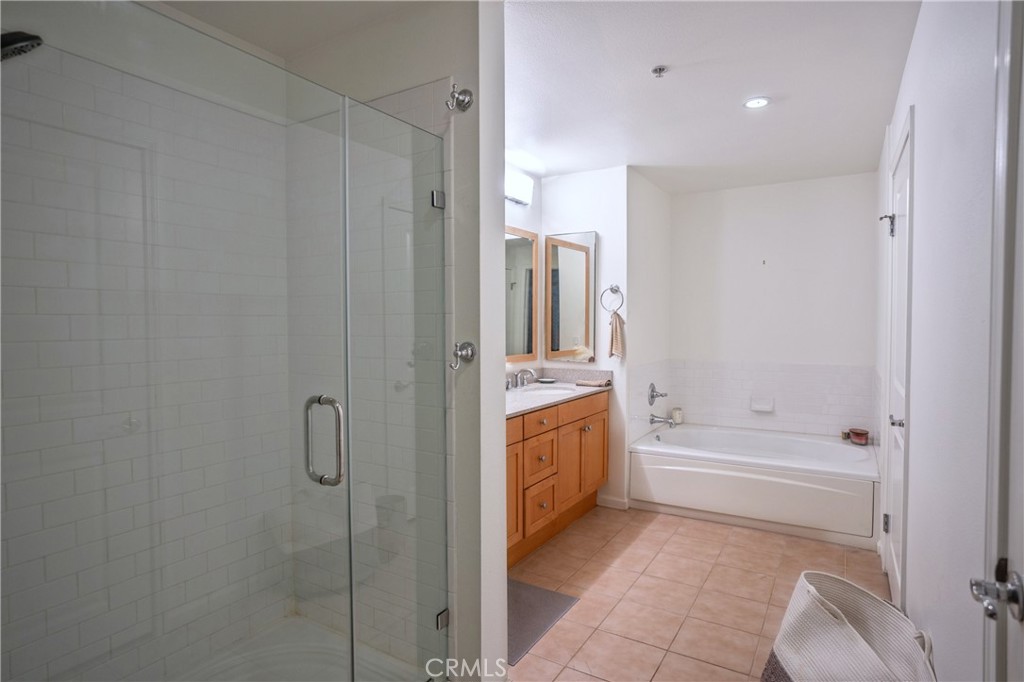 201 E Angeleno Avenue 206