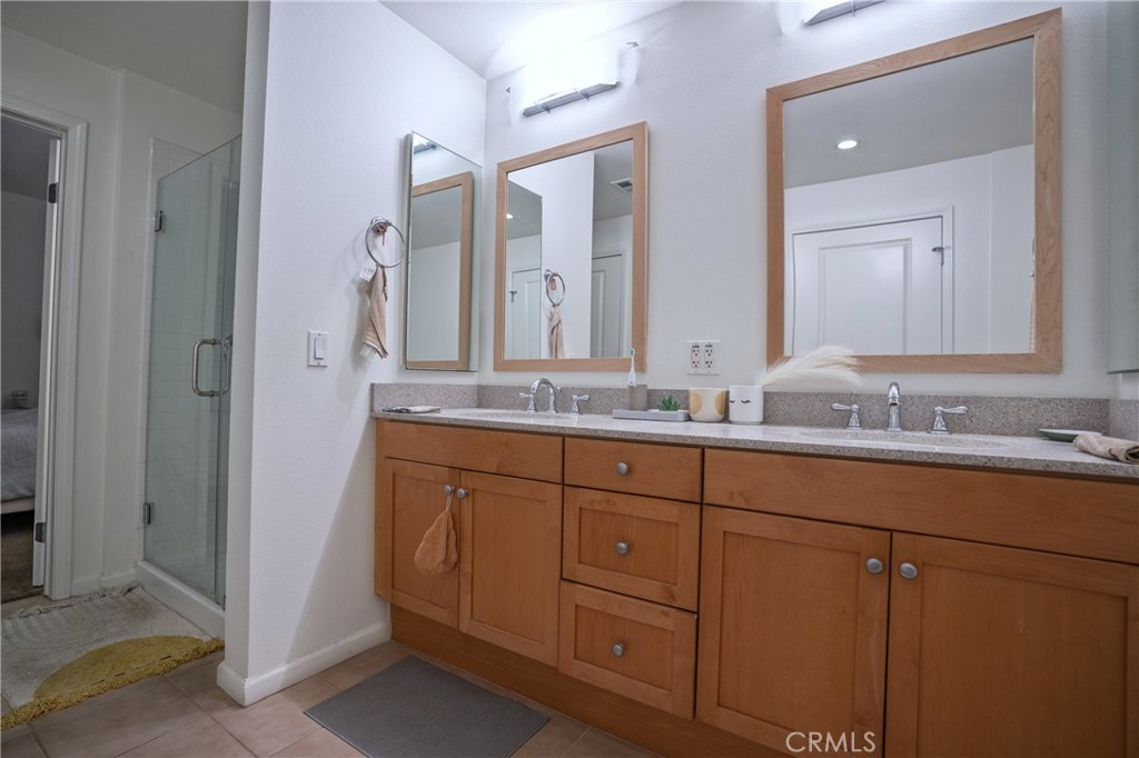 201 E Angeleno Avenue 206