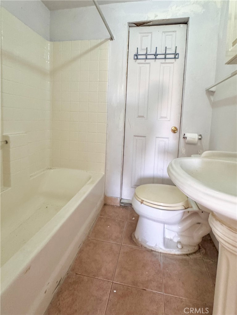 3817 Rosemead Boulevard