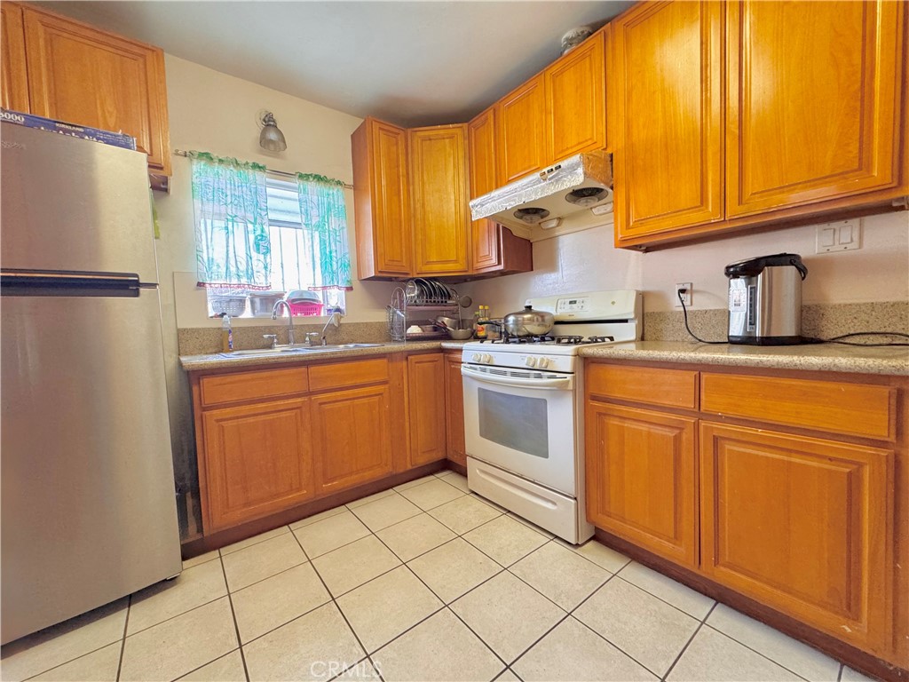 3817 Rosemead Boulevard