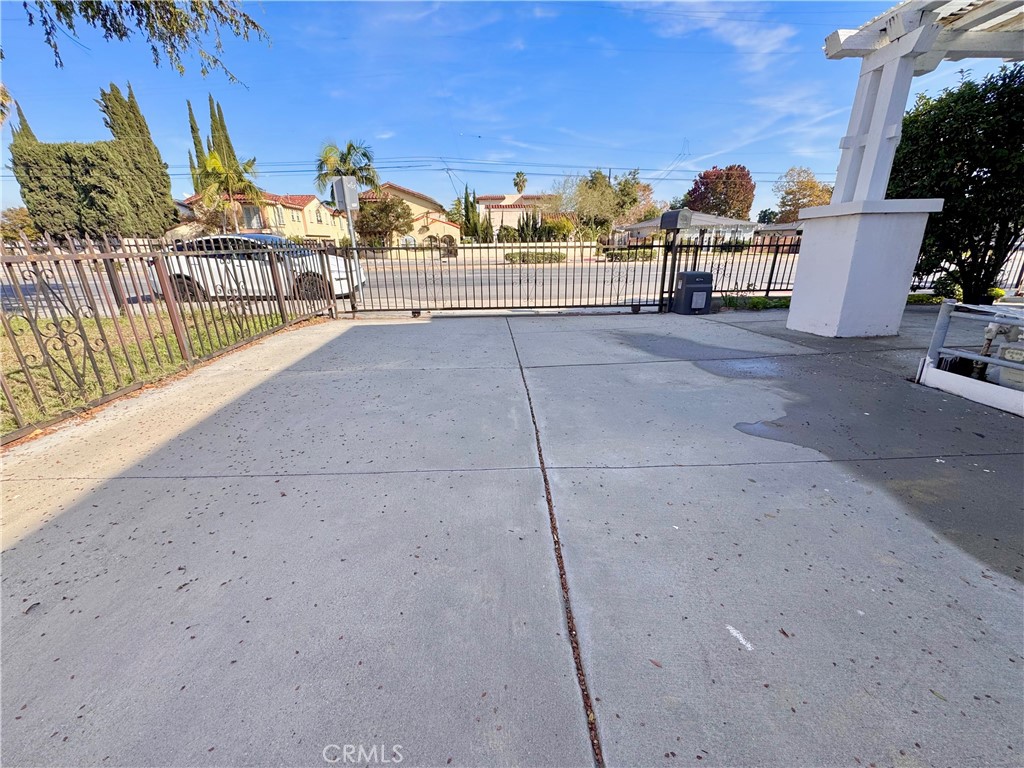 3817 Rosemead Boulevard