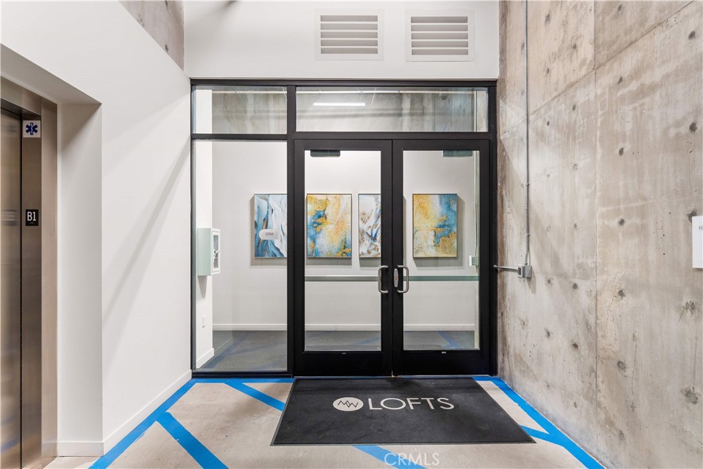 709 E Walnut Street 315