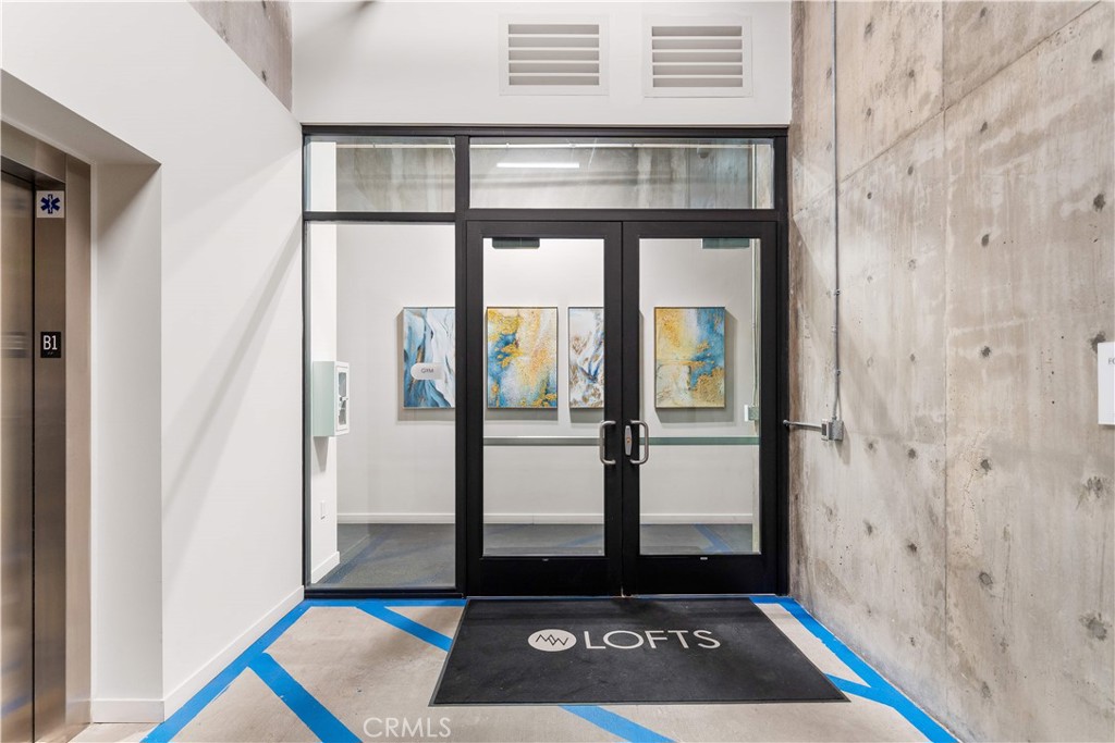 709 E Walnut Street 315