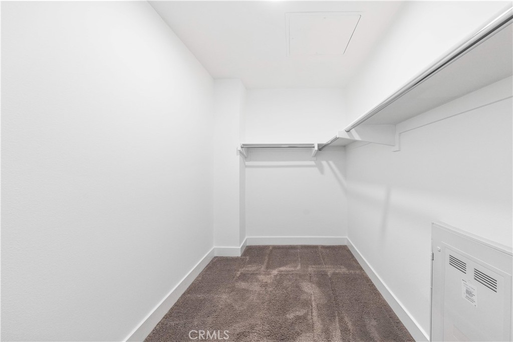 709 E Walnut Street 315