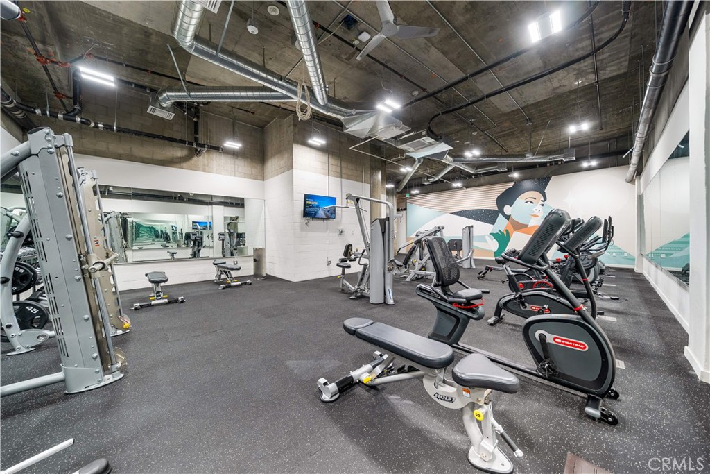 709 E Walnut Street 315