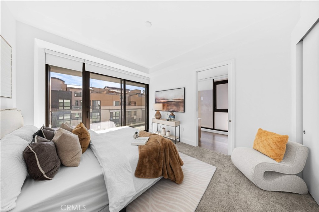 709 E Walnut Street 417