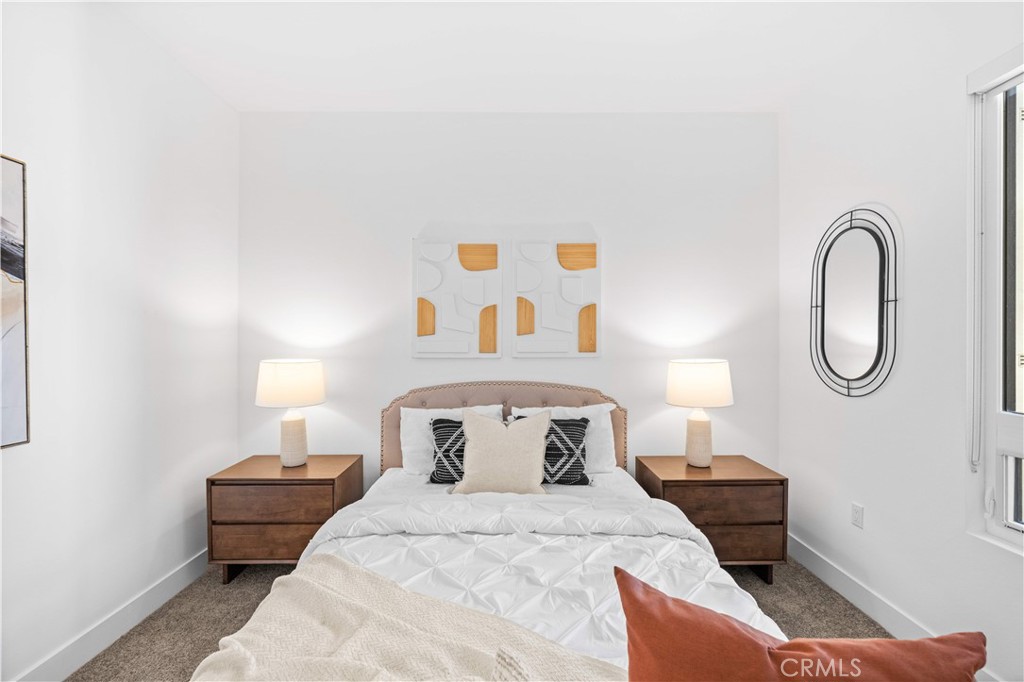 709 E Walnut Street 417