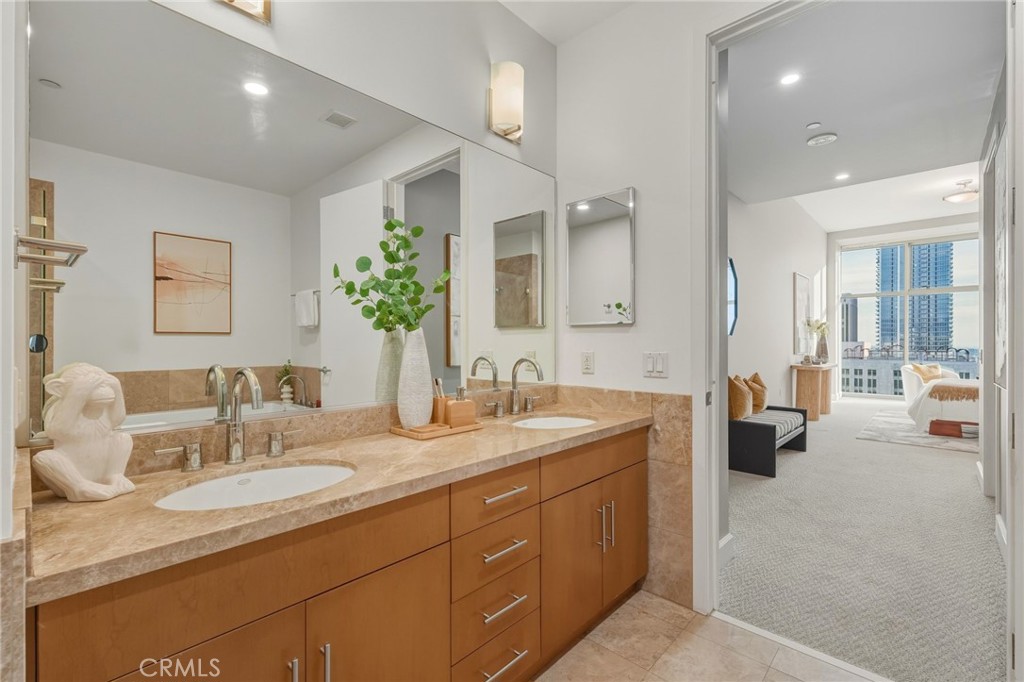 3223 W 6th Street 1006