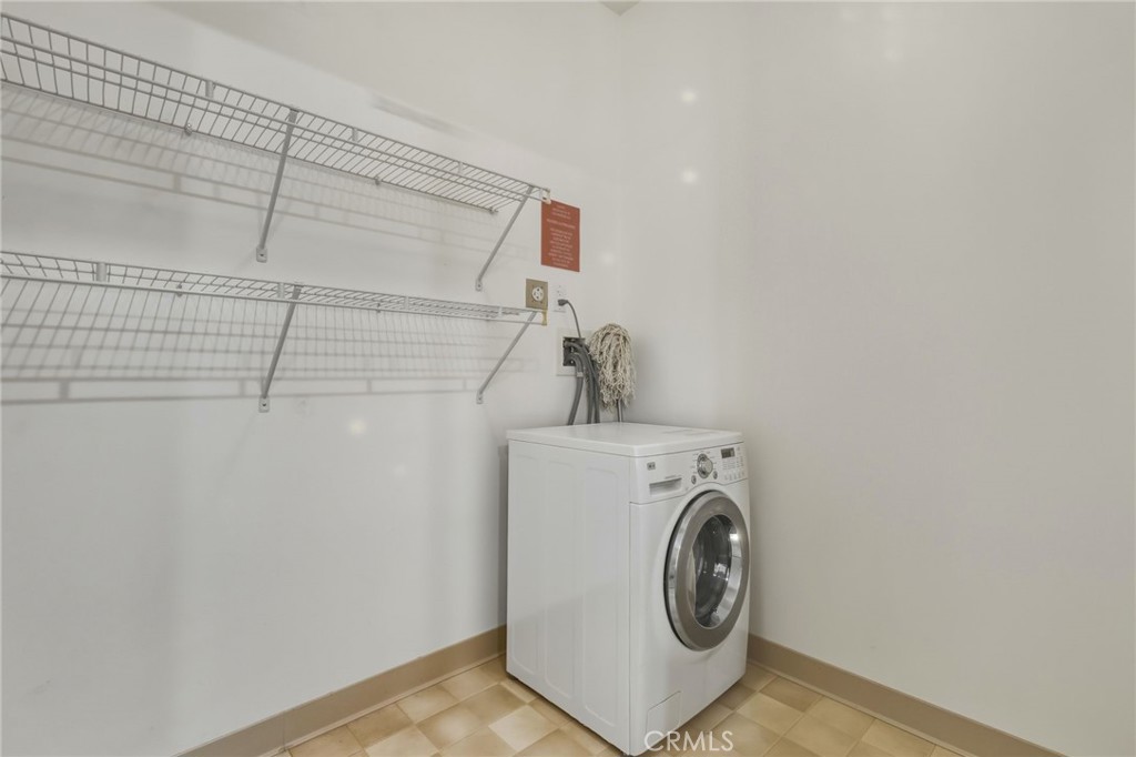 3223 W 6th Street 1006