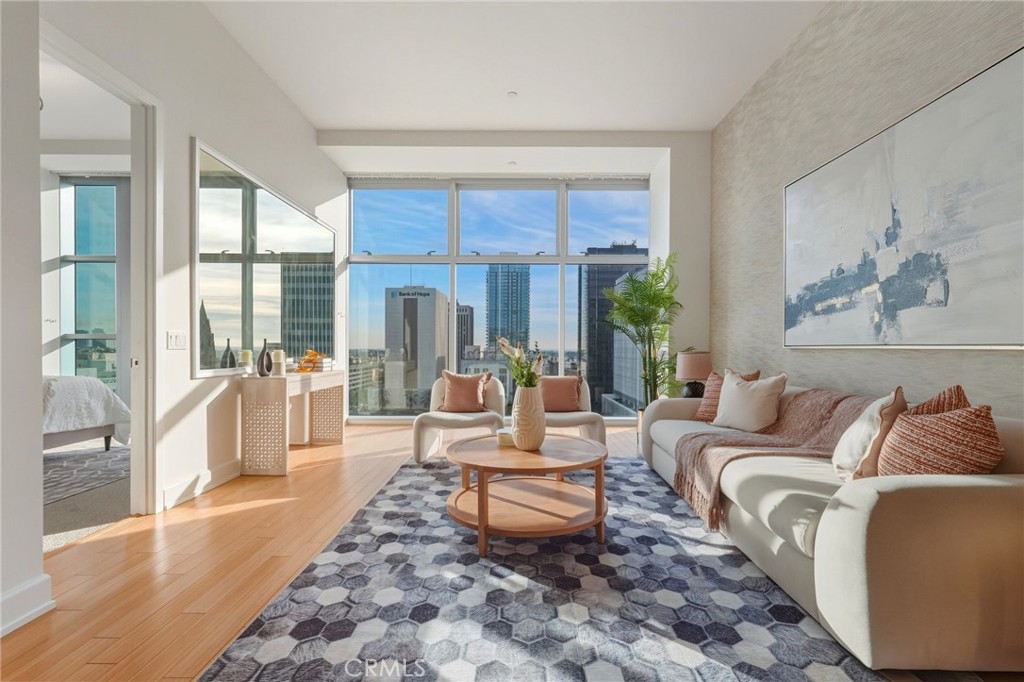 3223 W 6th Street 1006