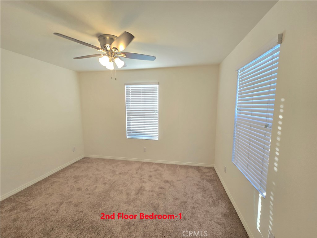 3172 E Mt Rainier Dr