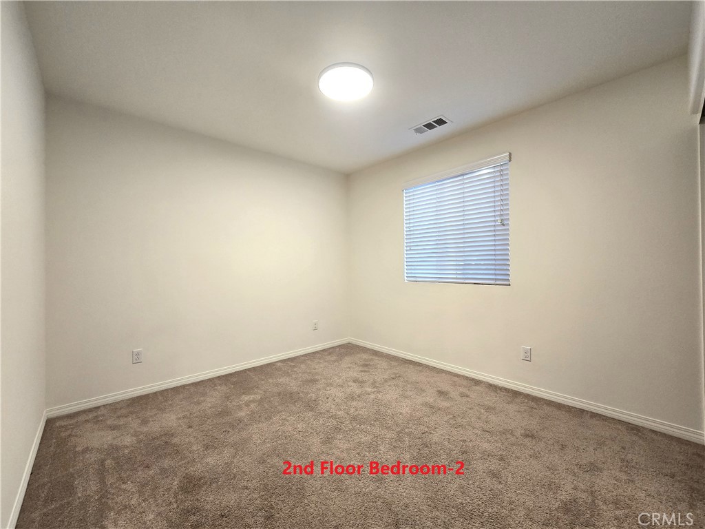 3172 E Mt Rainier Dr