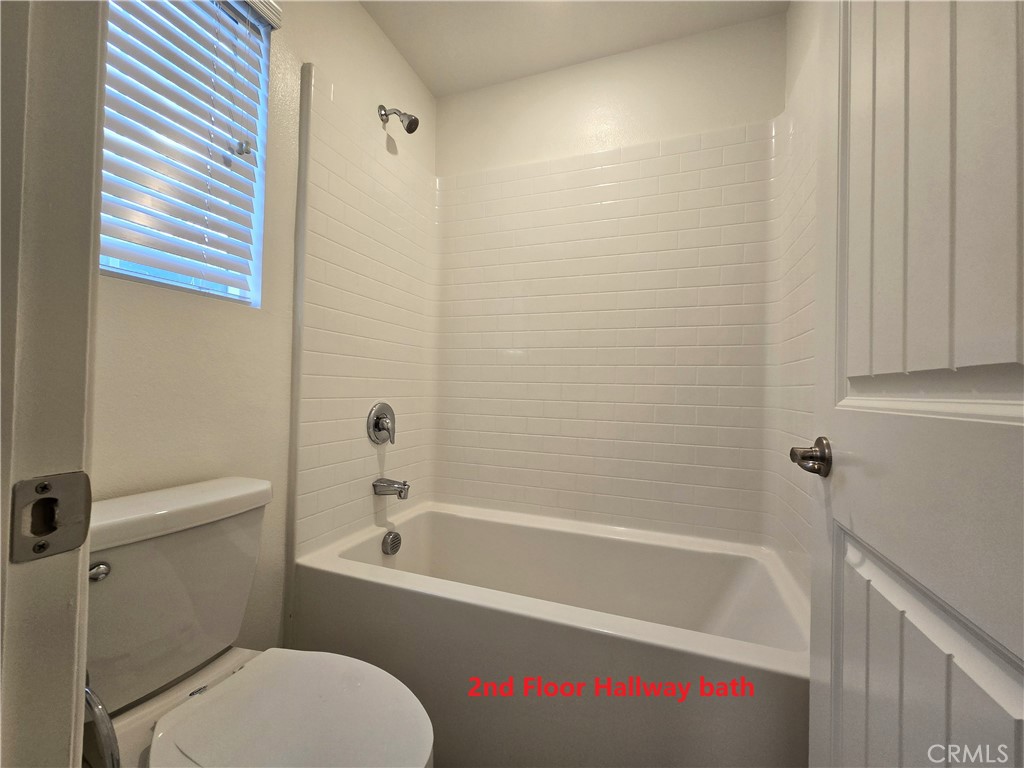 3172 E Mt Rainier Dr