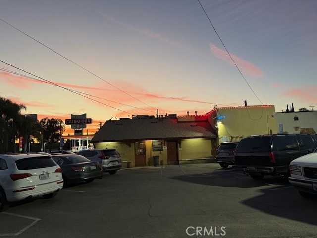 2428 S Garfield Avenue