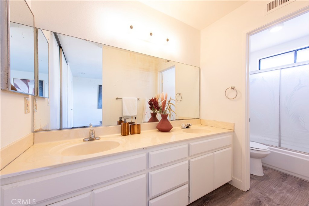 233 W Mission Road C