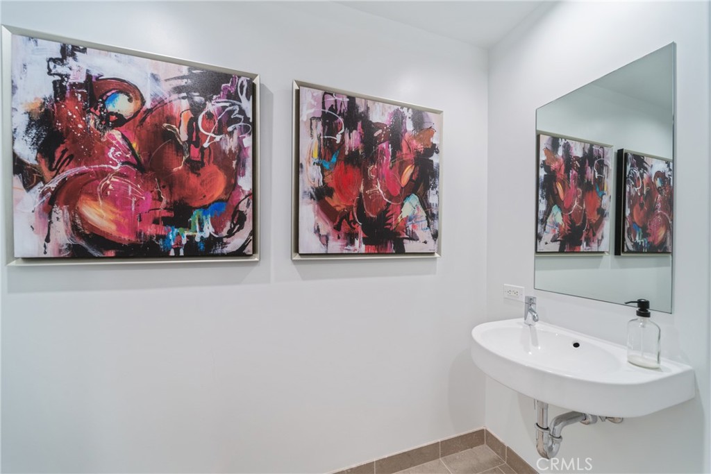 6250 Hollywood Blvd 7G