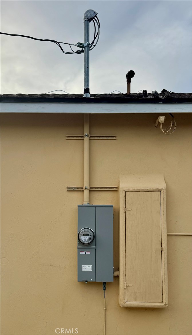 924 W Colorado Boulevard