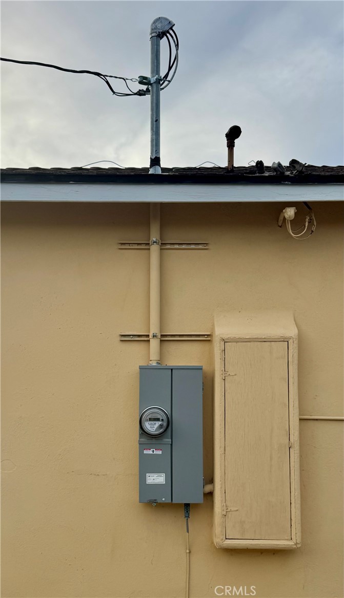 924 W Colorado Boulevard