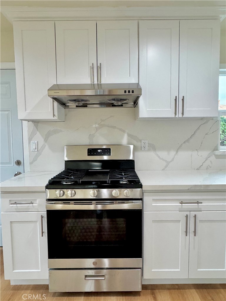 924 W Colorado Boulevard