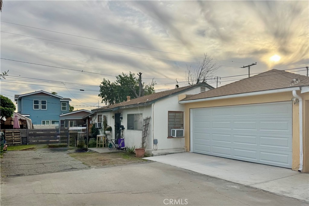 924 W Colorado Boulevard