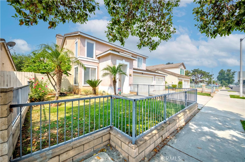 1528 W Delvale