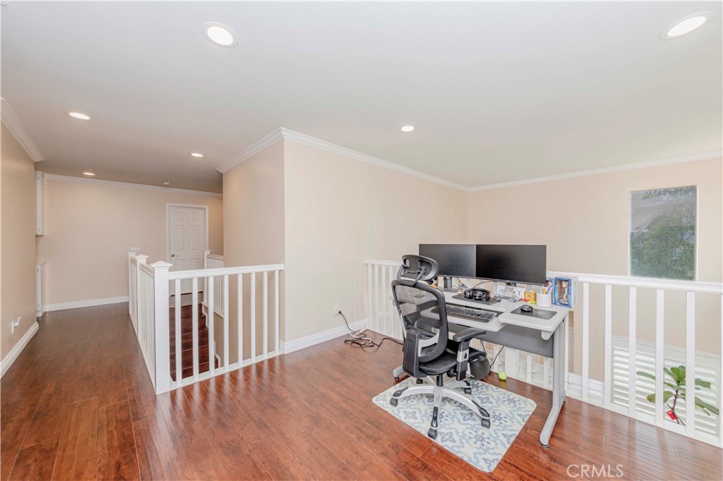 1528 W Delvale