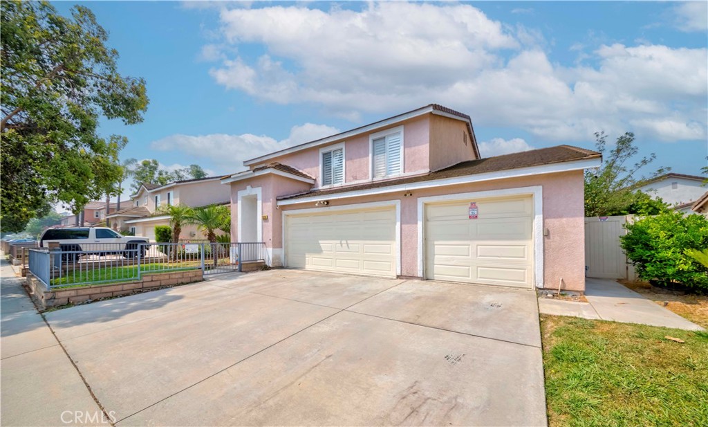 1528 W Delvale