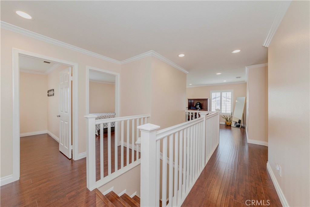 1528 W Delvale